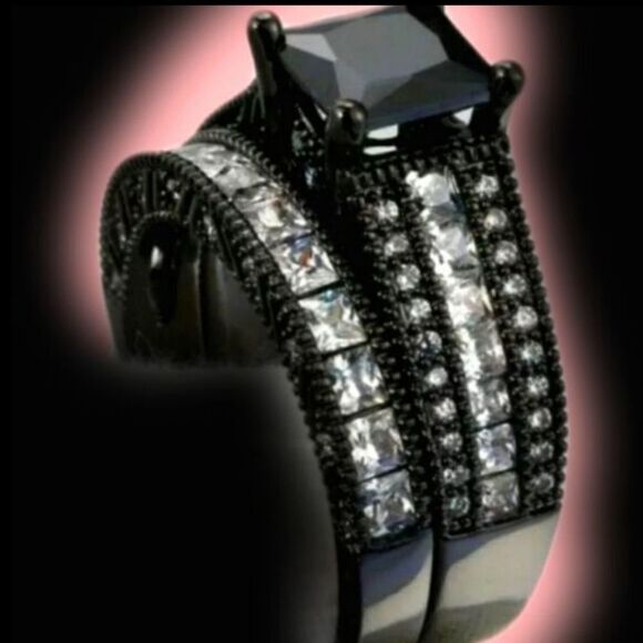 Men's / Women's Sapphire Rings surrounded by Clear White Baguette Diamonds 925 - Picture 3 of 4